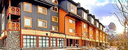 Canmore Crossing Hotel Exterior foto