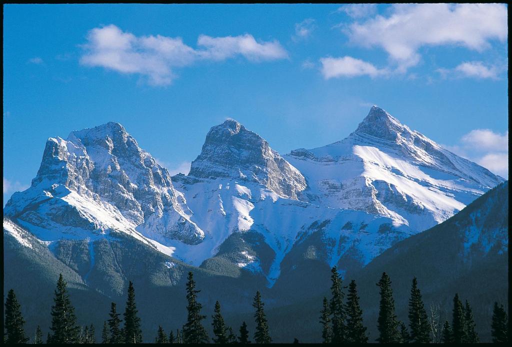 Canmore Crossing Hotel Exterior foto