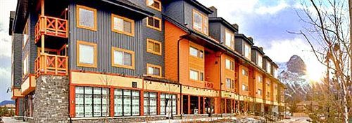 Canmore Crossing Hotel Exterior foto